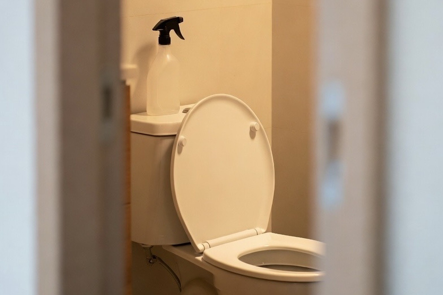 La posizione dello sciatore e il mito della pipì “sicura”